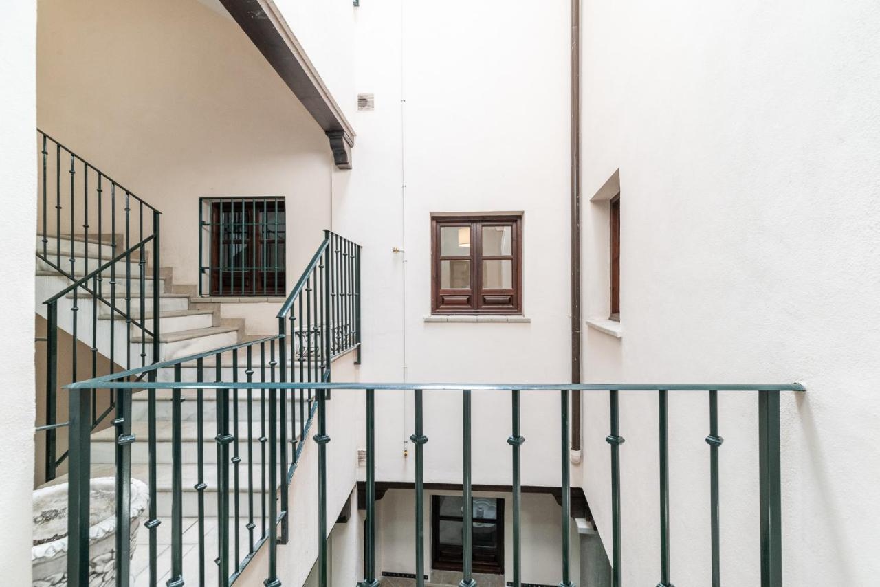 Modern Cozy Flat In Granada'S City Centre 1アパートメント エクステリア 写真